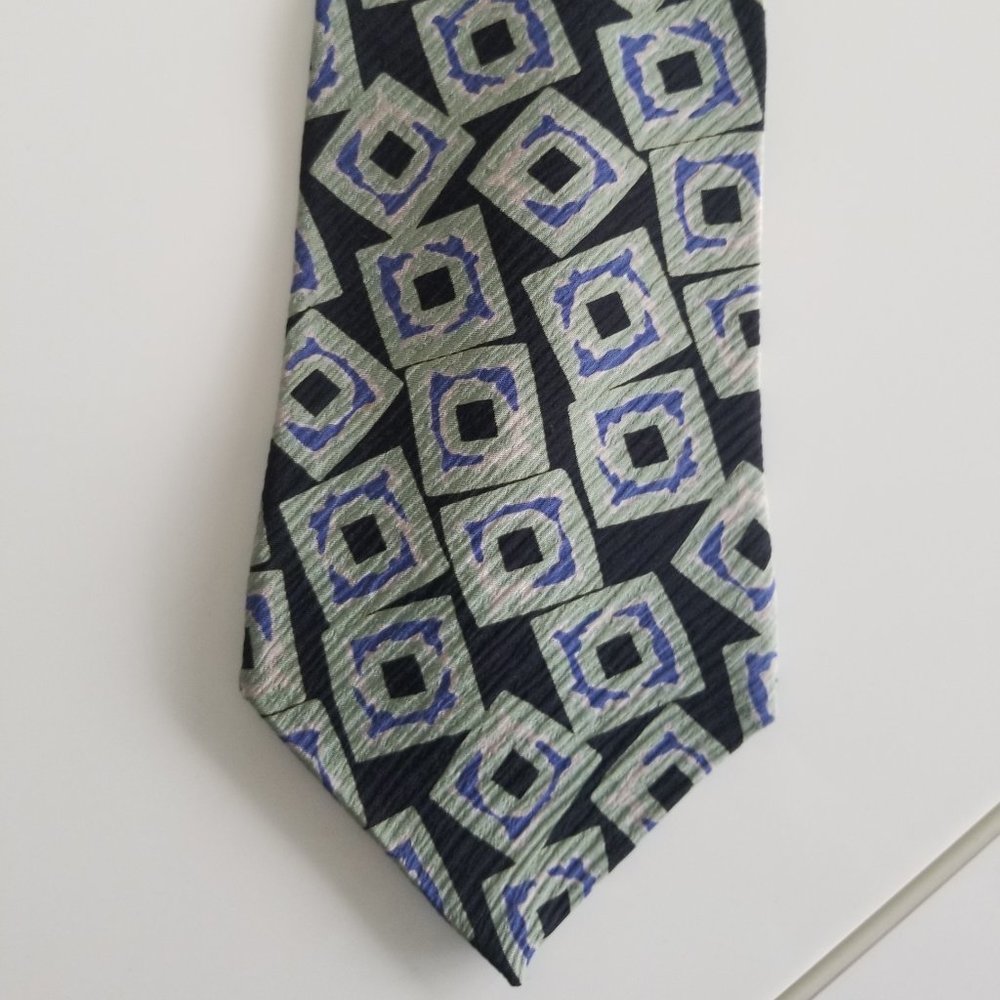 FRANK STELLA Geometric Design Italian Silk Tie